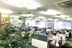 コールセンター内の風景